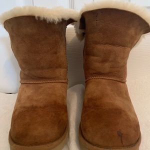 Women's 6 Ugg Boots